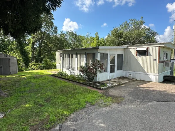 105 Howard Avenue, Prospect, CT 06712