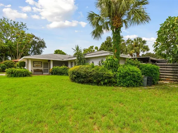 5104 1st Avenue Dr NW, Bradenton, FL 34209