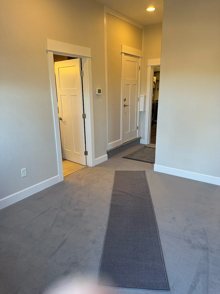 Building Photo - 931 Patton Ln #1