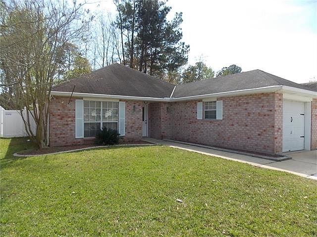 2nd image of 325 Cardinal Dr