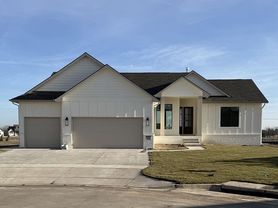1st image of 3232 N Bedford Ct
