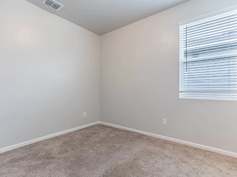 3923 Ivy Path — Photo 17
