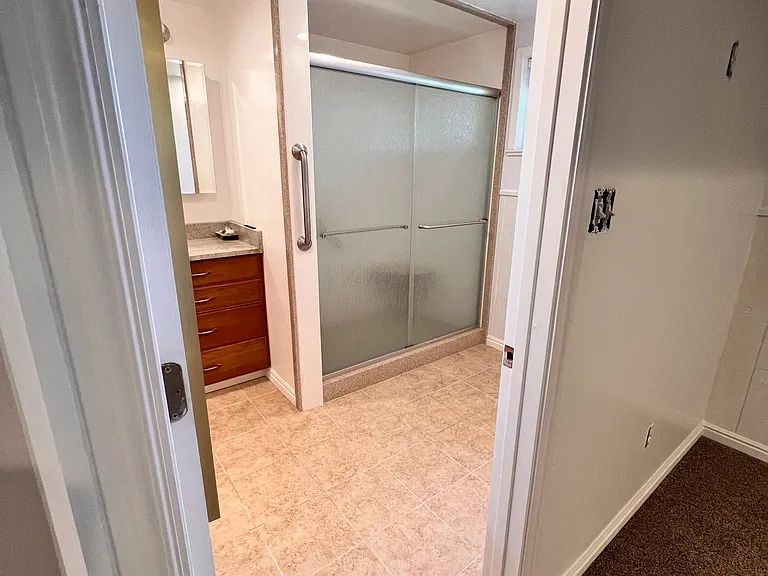 1975 Laguna Vista Dr — Photo 24