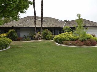 9505 Wandering Oak Dr, Bakersfield, CA 93311