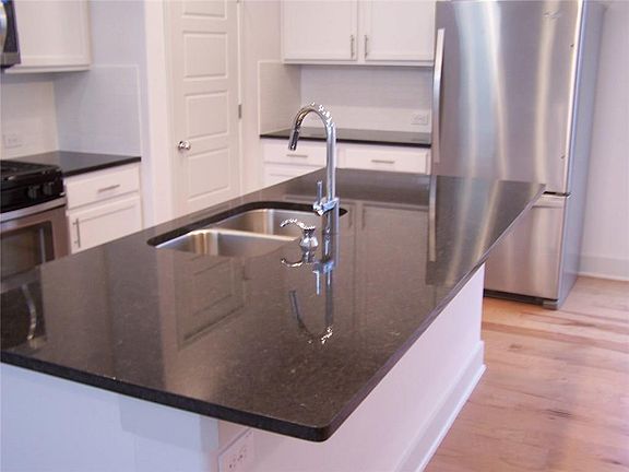 2nd image of 2214 Capulet St