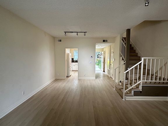 5th image of 8505 Gulana Ave Unit 6112