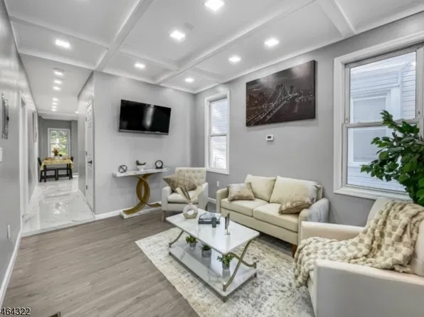 39 Brookdale Ave, Newark, NJ 07106