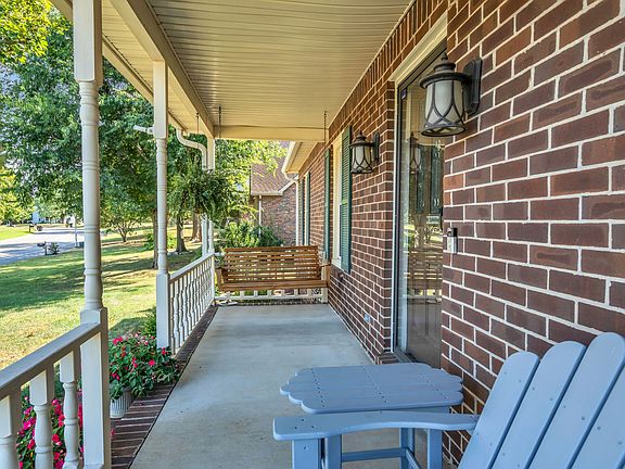 4th image of 914 River Rock Blvd