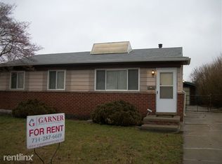 28518 Cherry Ave, Romulus, MI 48174