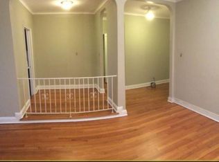 9109 217th St, Jamaica, NY 11428