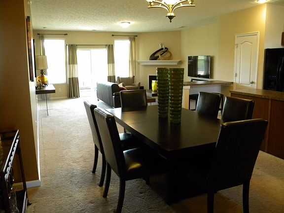 4th image of 9288 Bridgecreek Dr