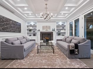 (Undisclosed Address), Los Angeles, CA 90049