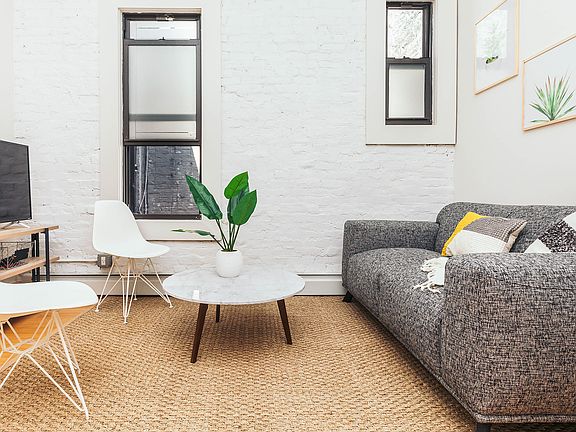 3rd image of 1398 Putman Ave #2R