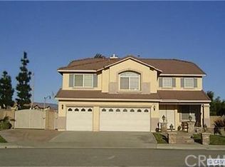 5711 World Woods Ct, Fontana, CA 92336