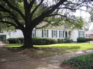 823 Julia St, Rayville, LA 71269