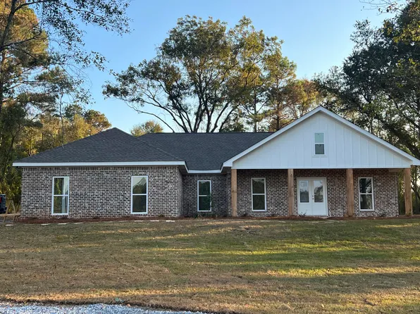 130 Biglane Rd, Ellisville, MS 39437