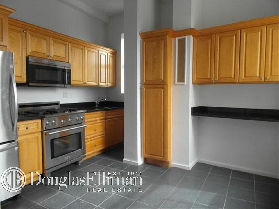 2nd image of 220 W 98th St APT 11N