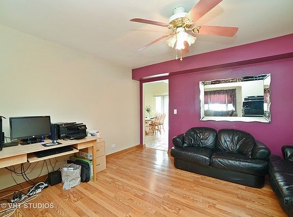 3rd image of 315 Chrisman Dr