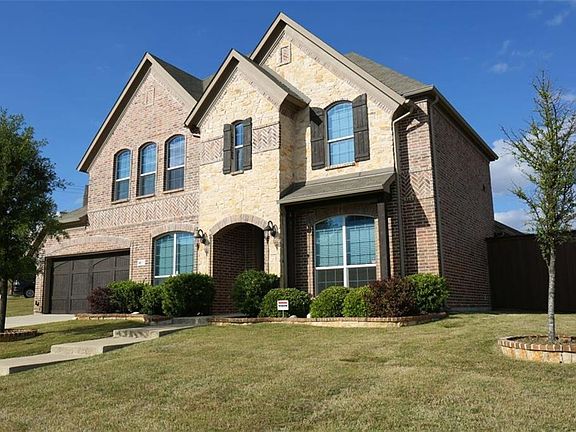 3rd image of 4920 Manor Ln
