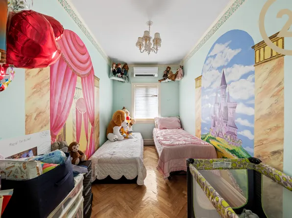 2723 Avenue P image 20 of 28