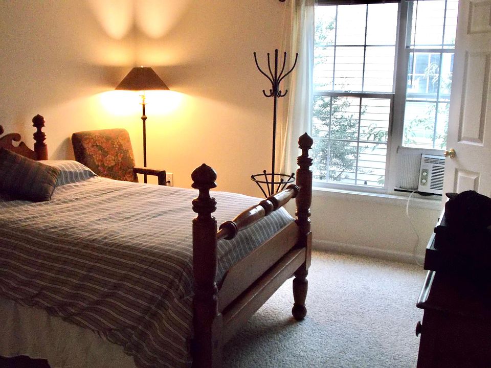 1st image of 2785 Devonshire Garden Ct #A