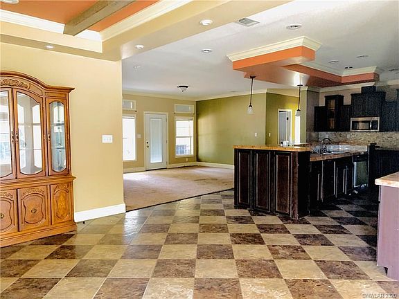 2nd image of 1049 N Lane Dr