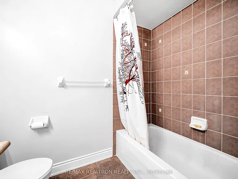 172 Vittorio De Luca Dr — Photo 12