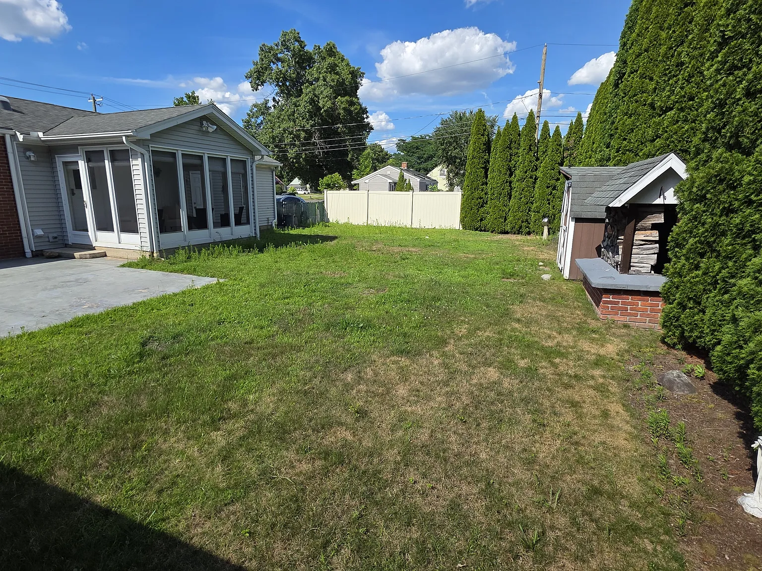 2 bed, 1100 sqft, $2,400 — Photo 3