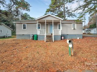 2533 Eddington St, Charlotte, NC 28208