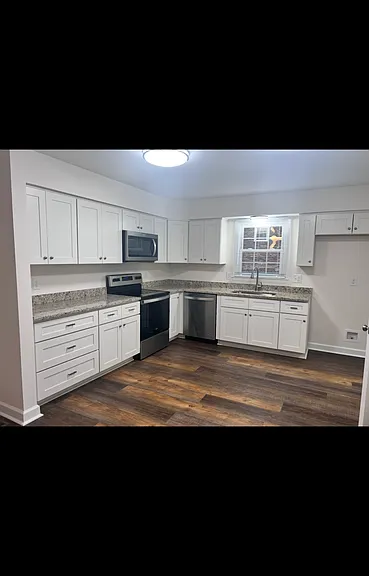 251 Cameron Rd — Photo 2