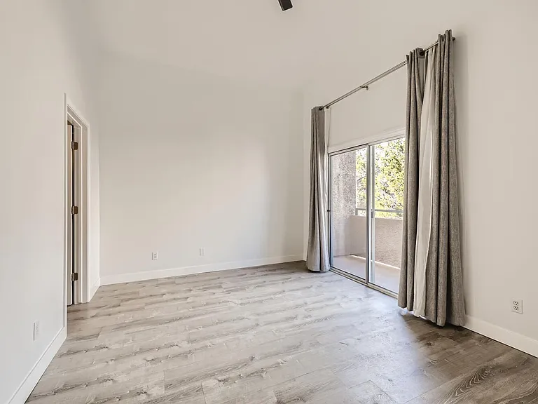 2153 Jasper Bluff St #201 — Photo 18