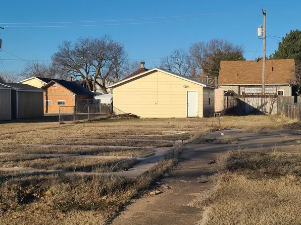 107 N Walton St, Marquette, KS 67464