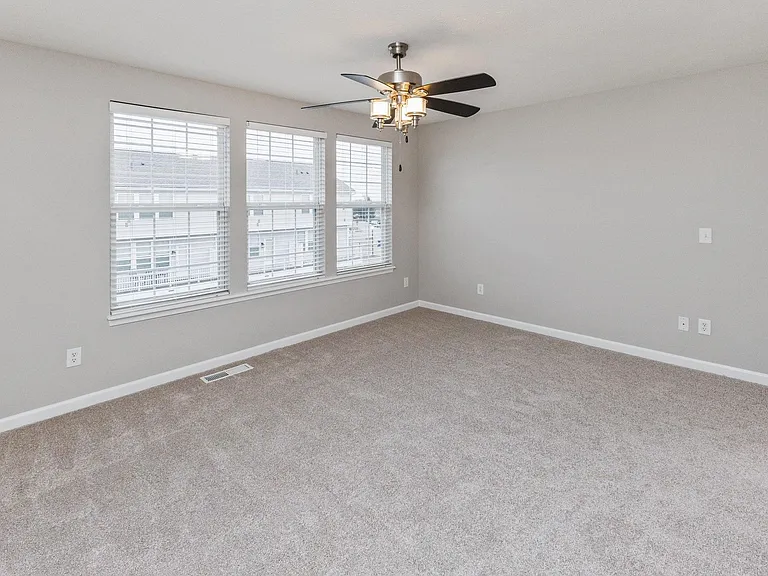 12780 Tamworth Dr — Photo 19