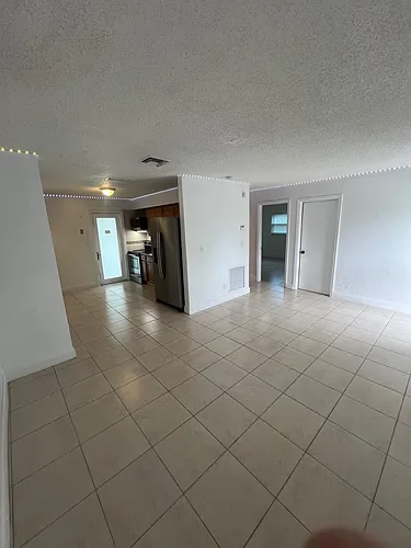 4413 SW 32nd Ave #2 Photo 1