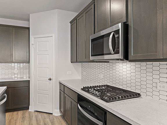 7th image of this home