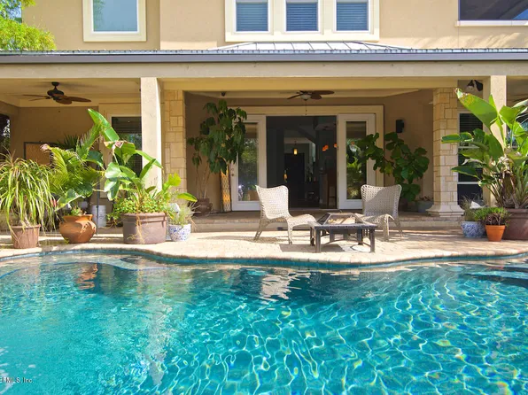 810 N 6th Ave, Jacksonville Beach, FL 32250