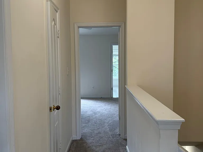 13129 Park Crescent Cir — Photo 35