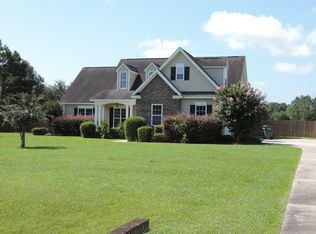 105 Heards Pond Ln, Thomasville, GA 31757