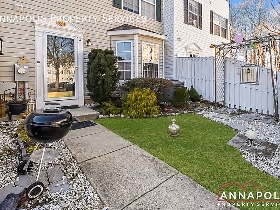 2nd image of 30B Ironstone Ct