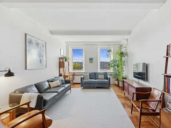 250 Cabrini Blvd APT 1H, New York, NY 10033