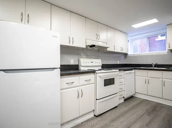 123 Dunn Ave #300, Toronto, ON M6K 2R8