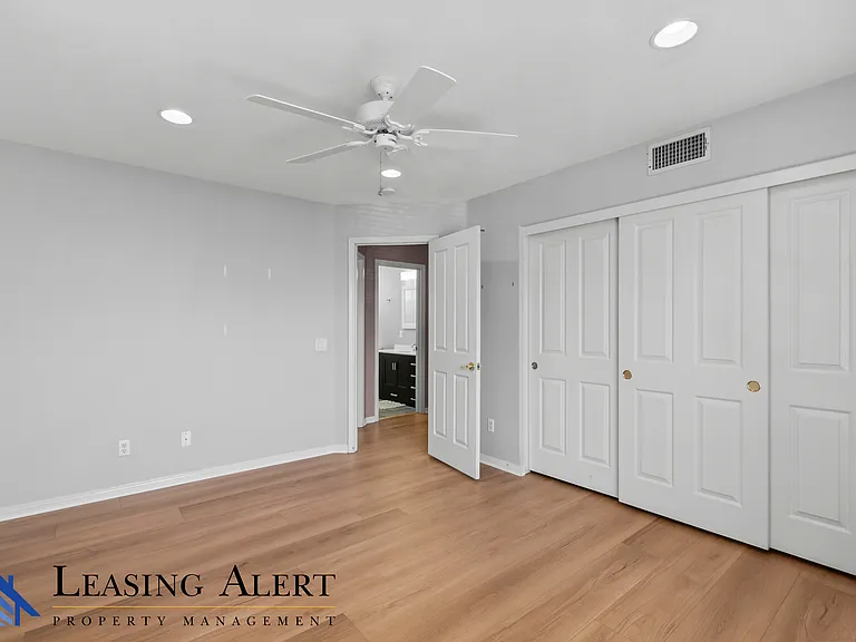 23367 Camford Pl — Photo 17