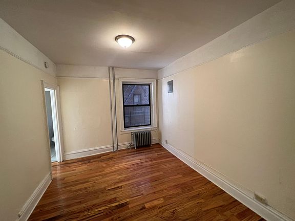 5th image of 317 Fairmount Ave #211