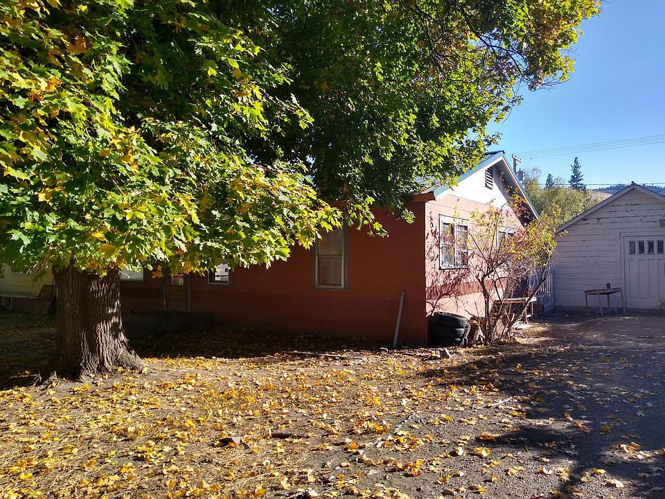 2nd image of 605 1st Ave S