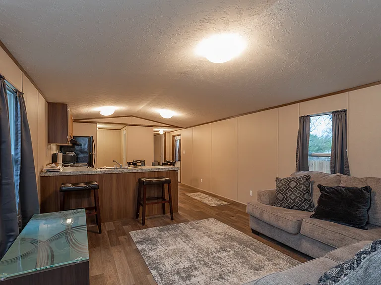 2204 Avenue K — Photo 3