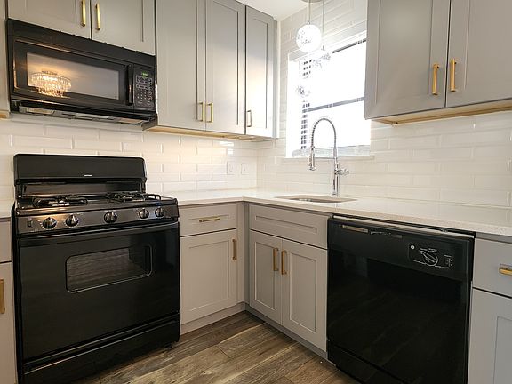 3rd image of 5878 Nottingham Ave #1N
