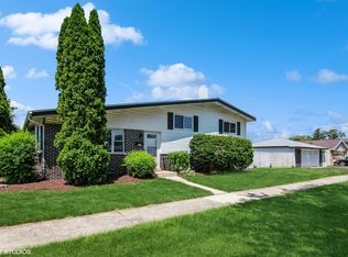 3700 W 121st Pl, Alsip, IL 60803