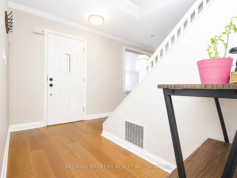 1299 Stavebank Rd — Photo 11