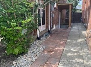 4 Glouster Ct, Richmond Hill, ON L4C 8L4