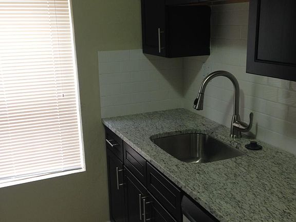 5th image of 6967 Chippewa St APT 1W